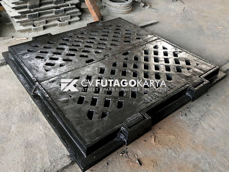 Besi Grill Tutup Selokan