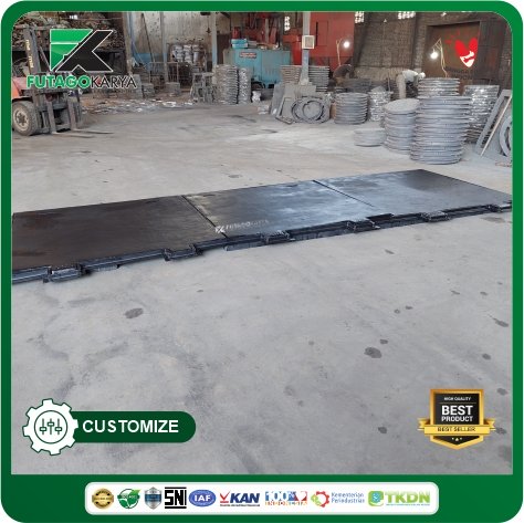 Manhole Besi Drainase