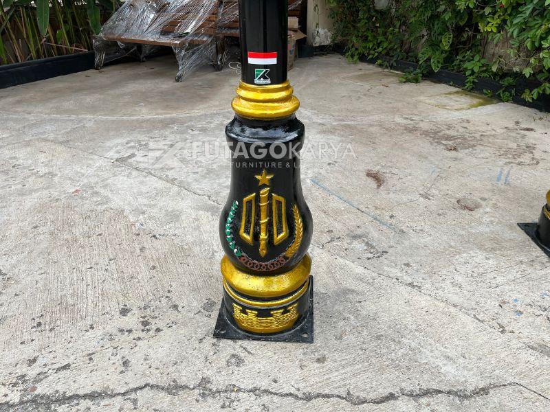 Tiang Lampu Jalan Minimalis