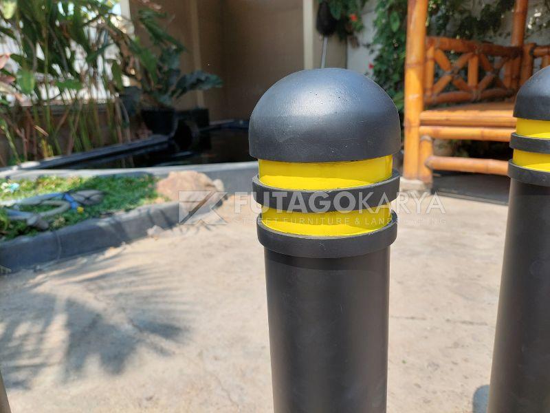 Bollard Trotoar