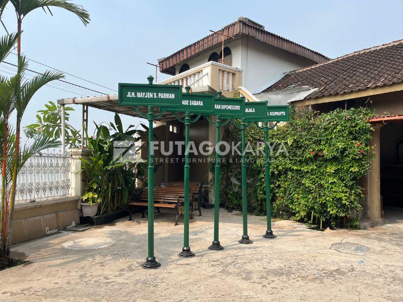 Tiang Nama Jalan