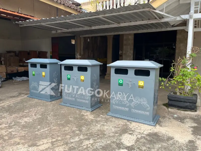 Besi Tempat Sampah