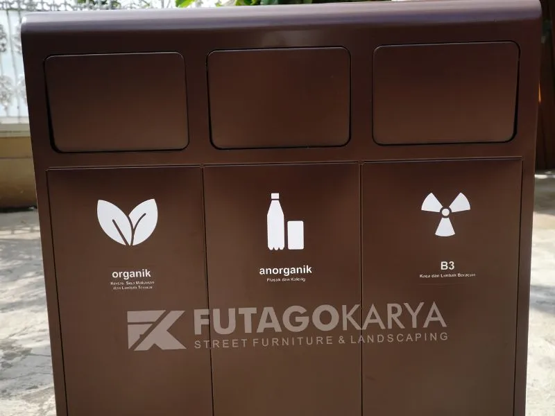 Peran Konsistensi Desain Tempat Sampah Outdoor terhadap Persepsi Pengunjung