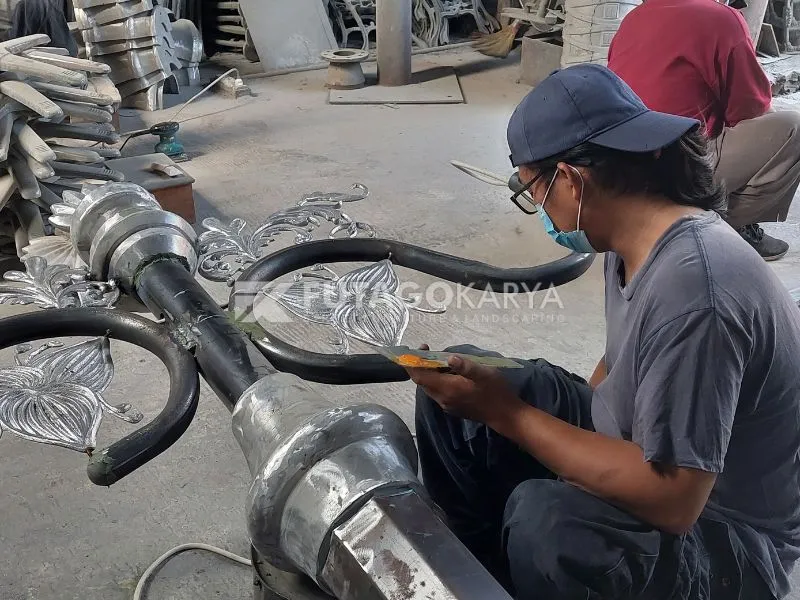 Mengapa Pemilihan Produsen Tiang Lampu Jalan Sangat Penting?